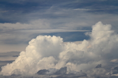 雲湧き出ずる１