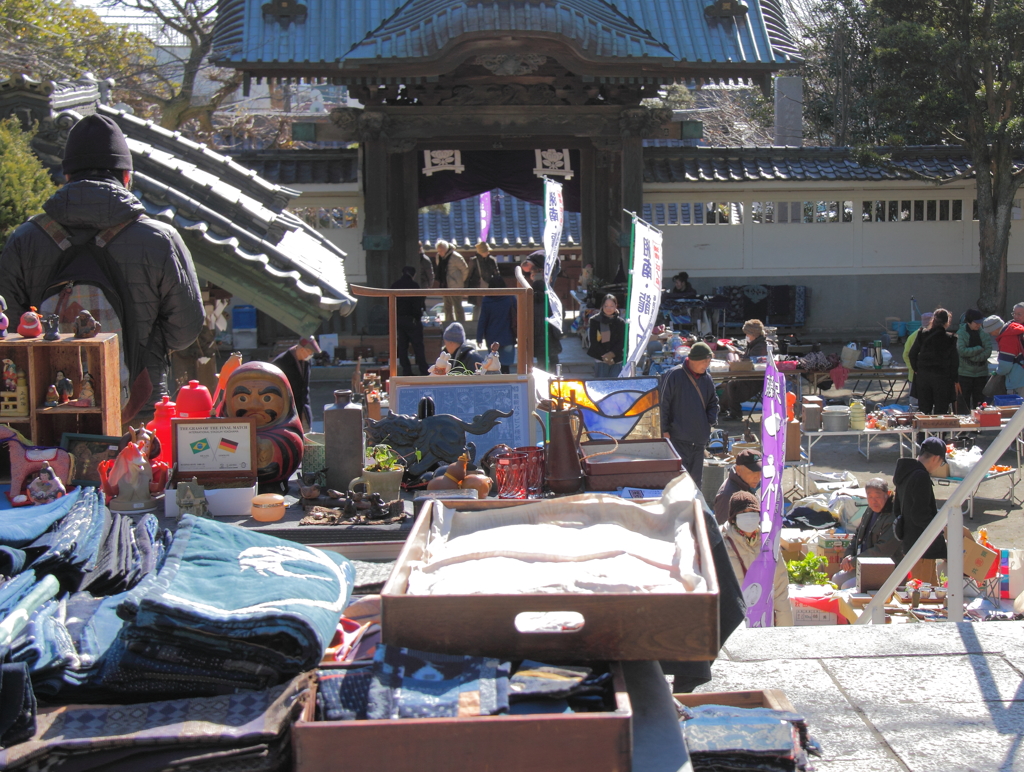 骨董市風景