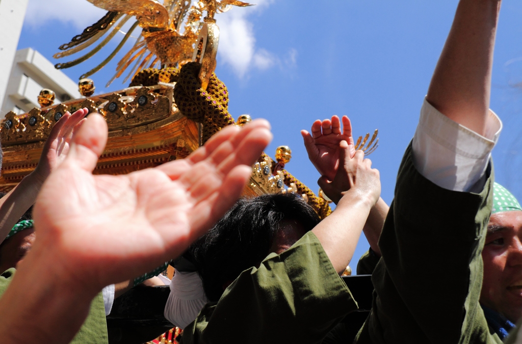 祭りだ！
