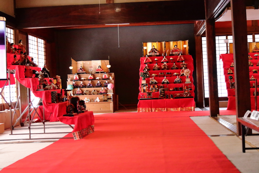 雛飾り展示