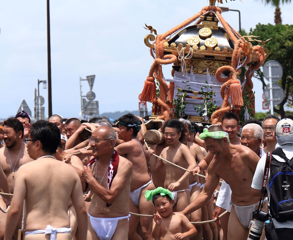 神輿の男達１