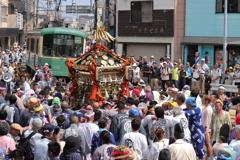 電車通りの神輿3