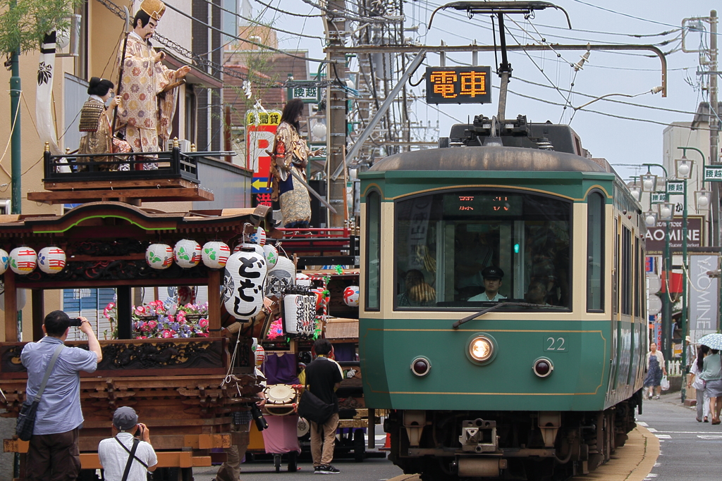 電車通りの神輿２