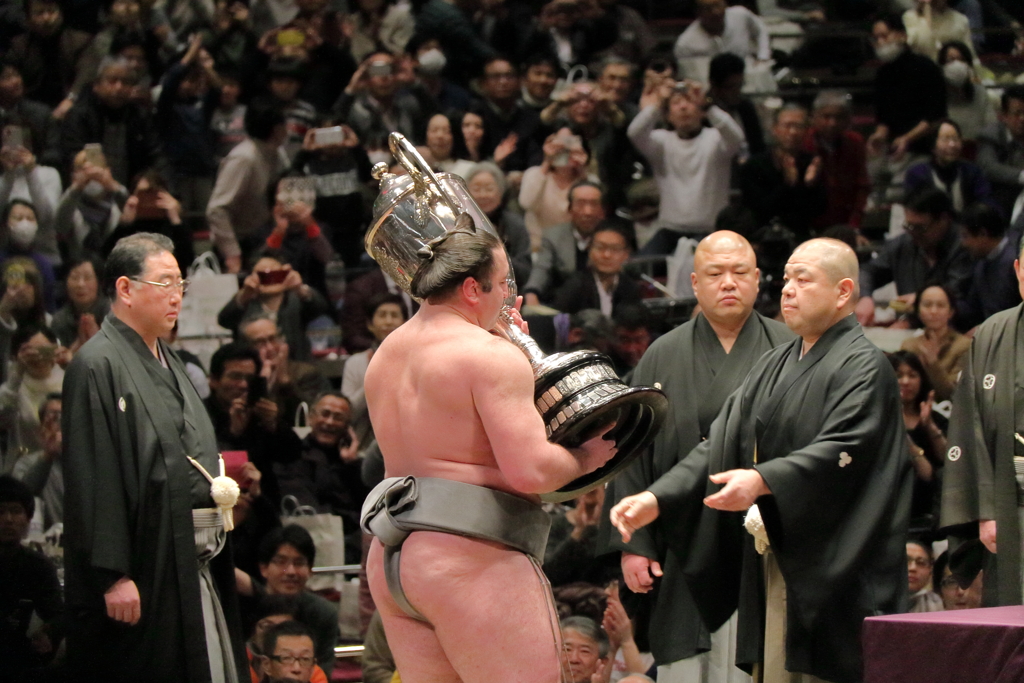 栃ノ心初優勝２