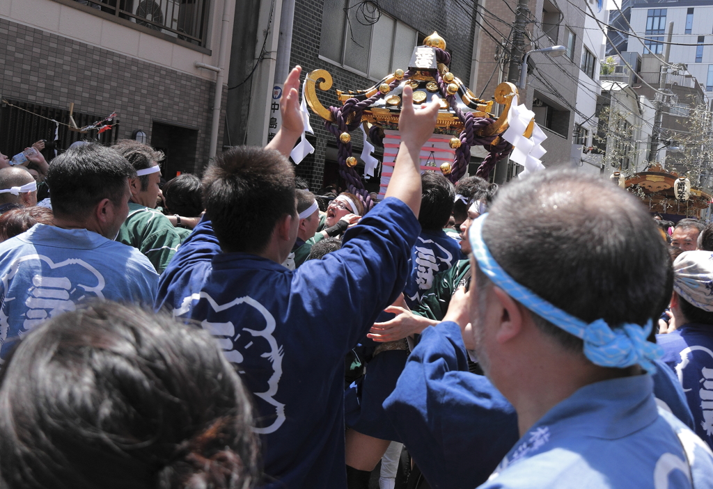 祭りに酔う３