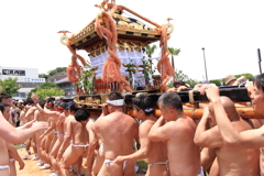 神輿の男達３