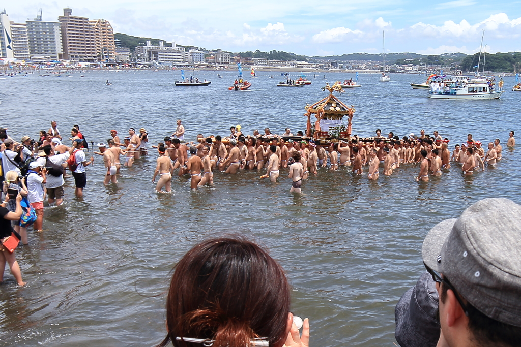 神輿は海へ１