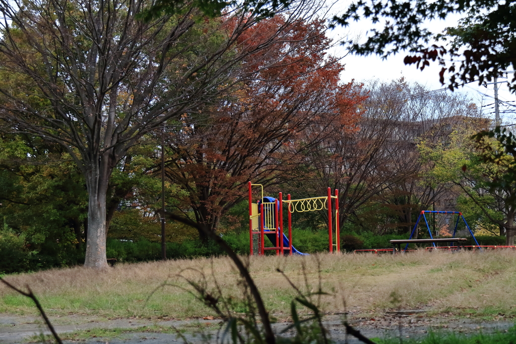 誰もいない公園