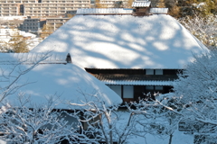 雪中古民家２