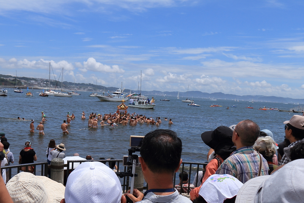 神輿は海へ２