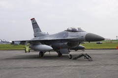 F-16ファイティングファルコン