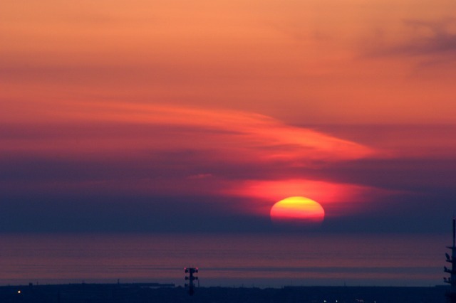 日本海に沈む夕陽