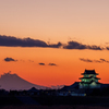 お城と富士山