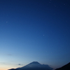 富士と冬の大三角