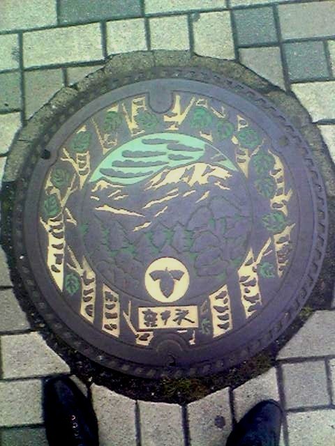 マンホール
