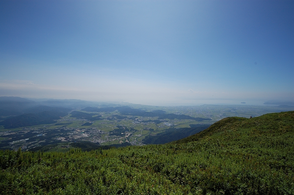 伊吹山山頂より琵琶湖を望む