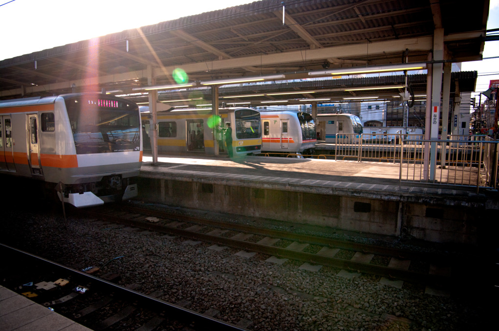 中野駅　朝風景