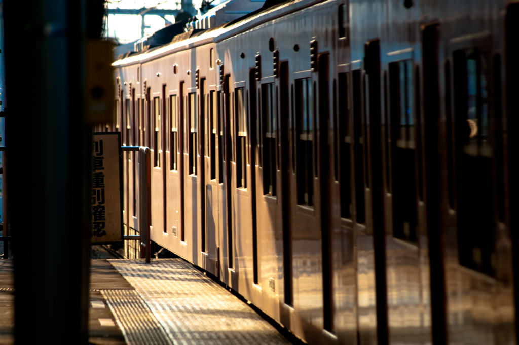 中野駅　201系　夕風景