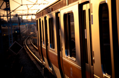 中野駅　中央線　夕風景