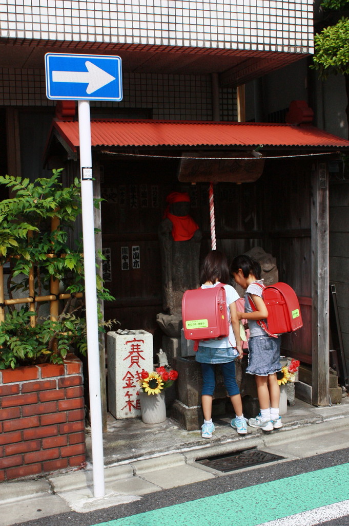 街角のお地蔵さん