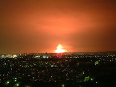 爆発???