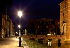 Street Lights in the Straight Line