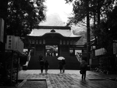 雨の初詣