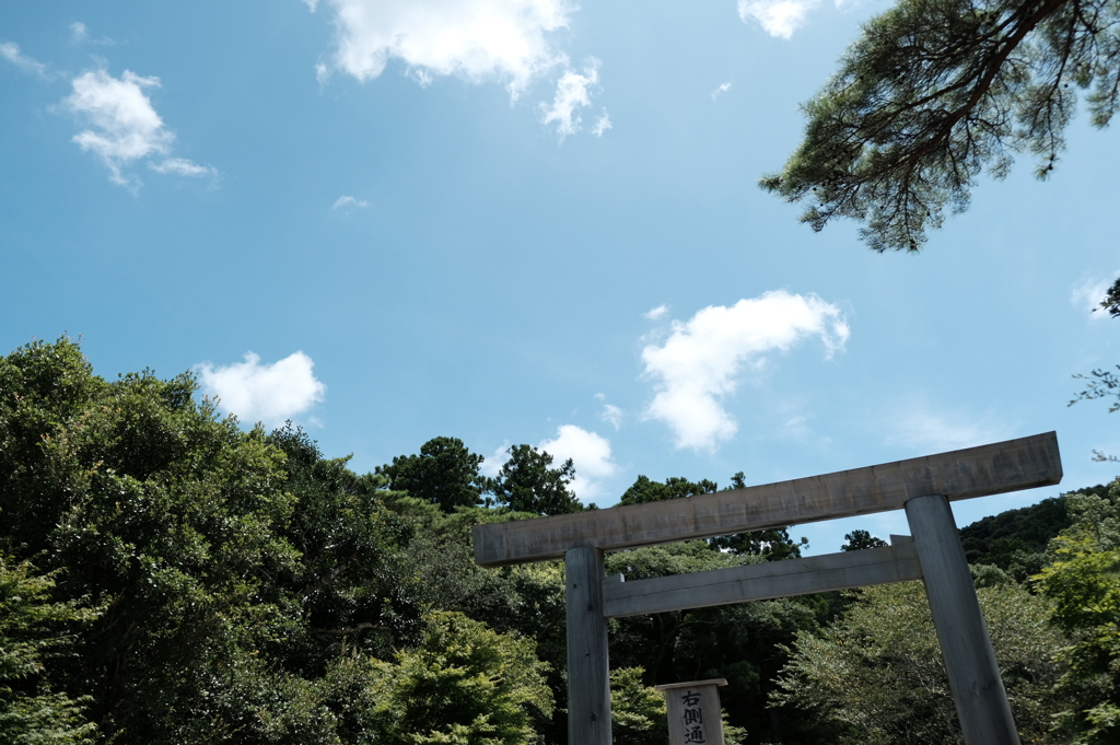 神域へ