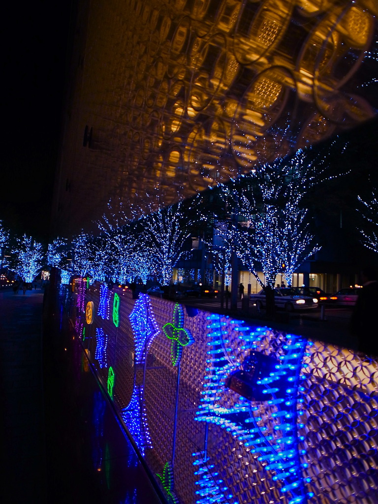 イルミネティックファサード