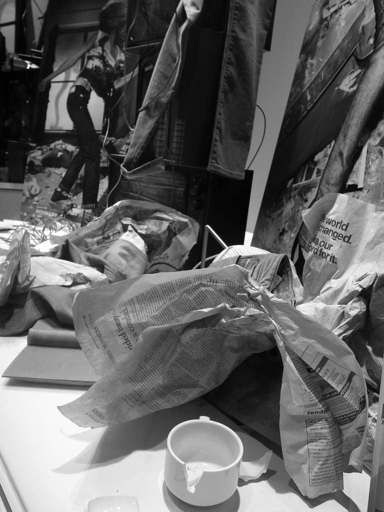 カオスなショーウィンドー