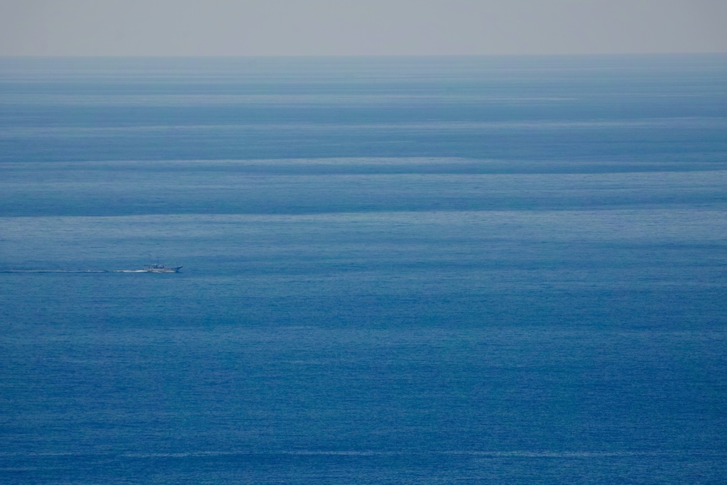 青い海