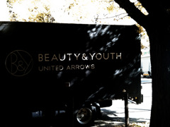 UNITED ARROWS