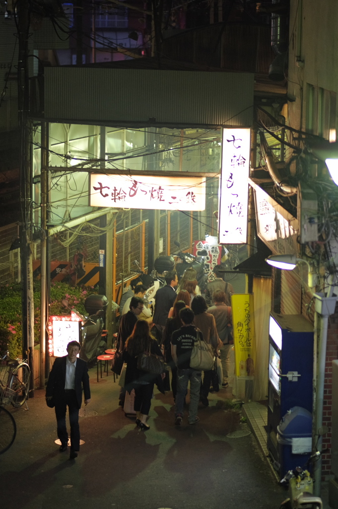 土曜の夜は