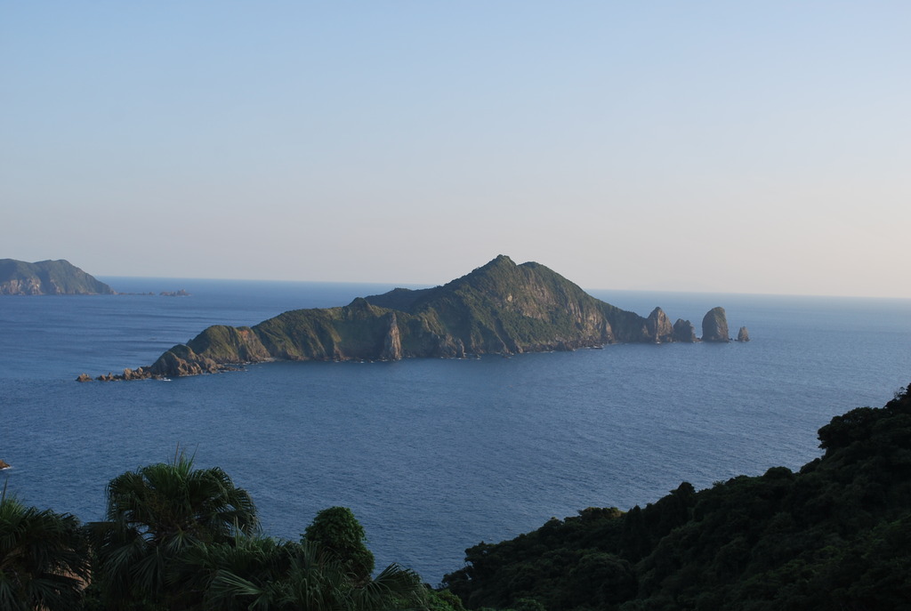 沖秋目島