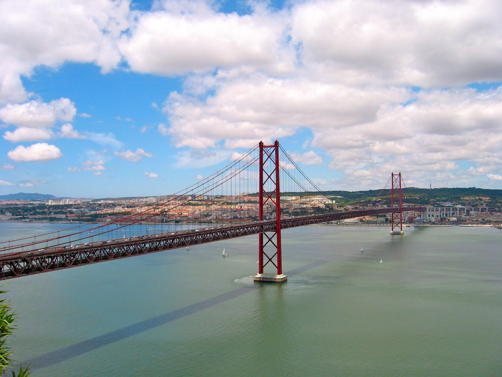 Ponte 25 de Abril