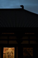 夜のお寺にて②