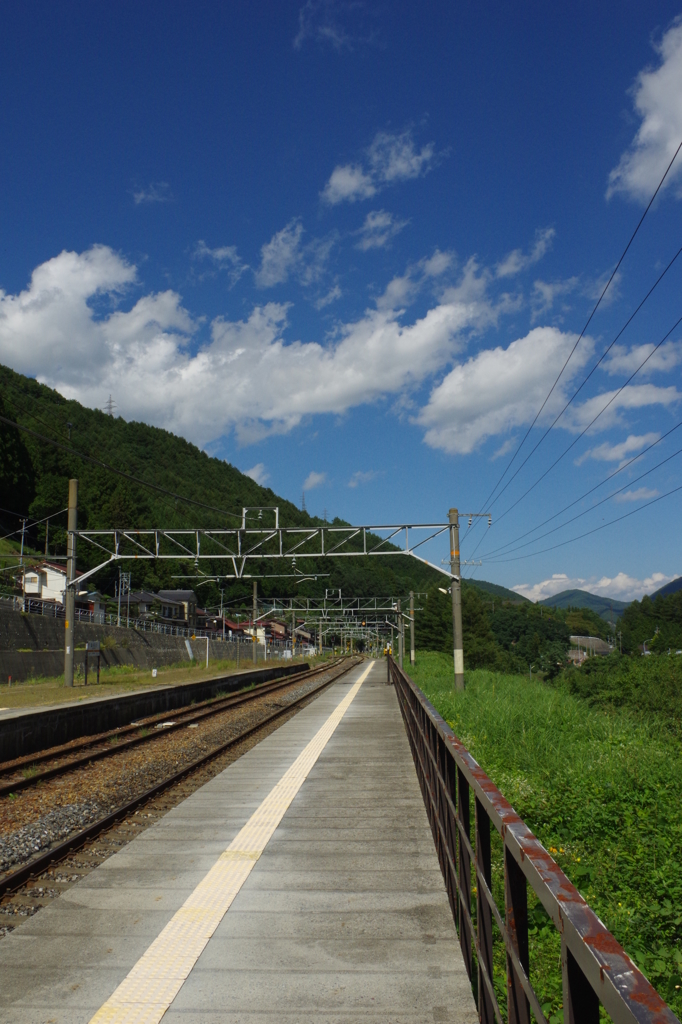 プラットホーム