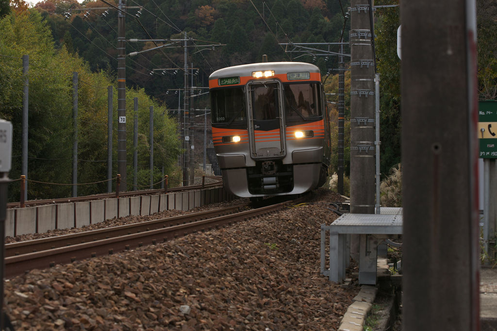 中央線永保寺付近