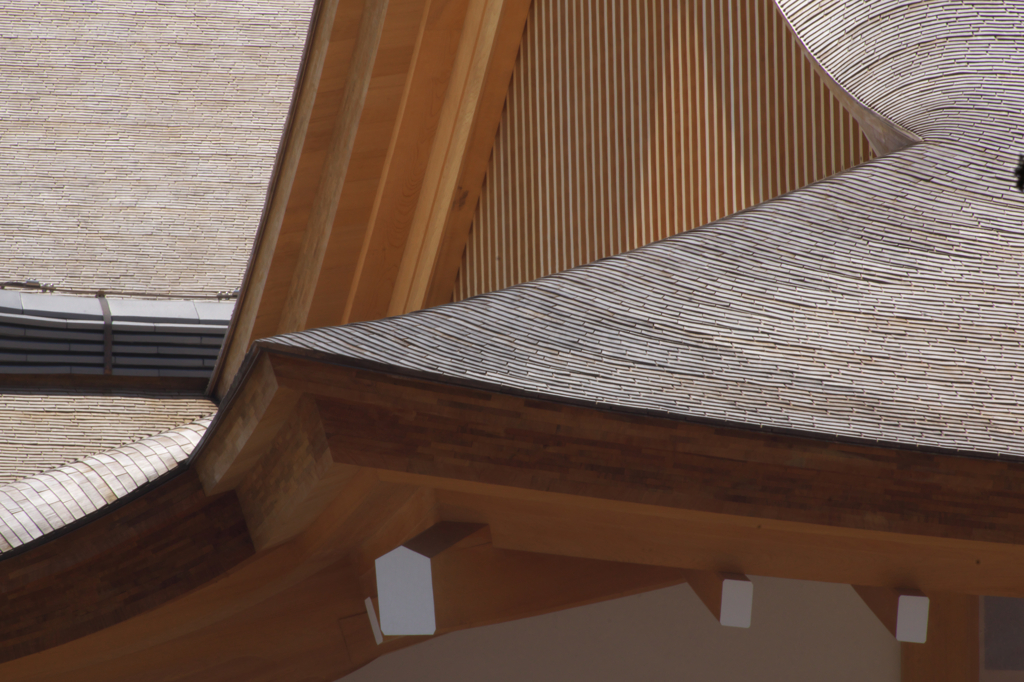 3 美　（本丸御殿屋根）