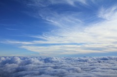 雲の上に乗ってみたい…