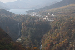 中禅寺湖と華厳の滝　1