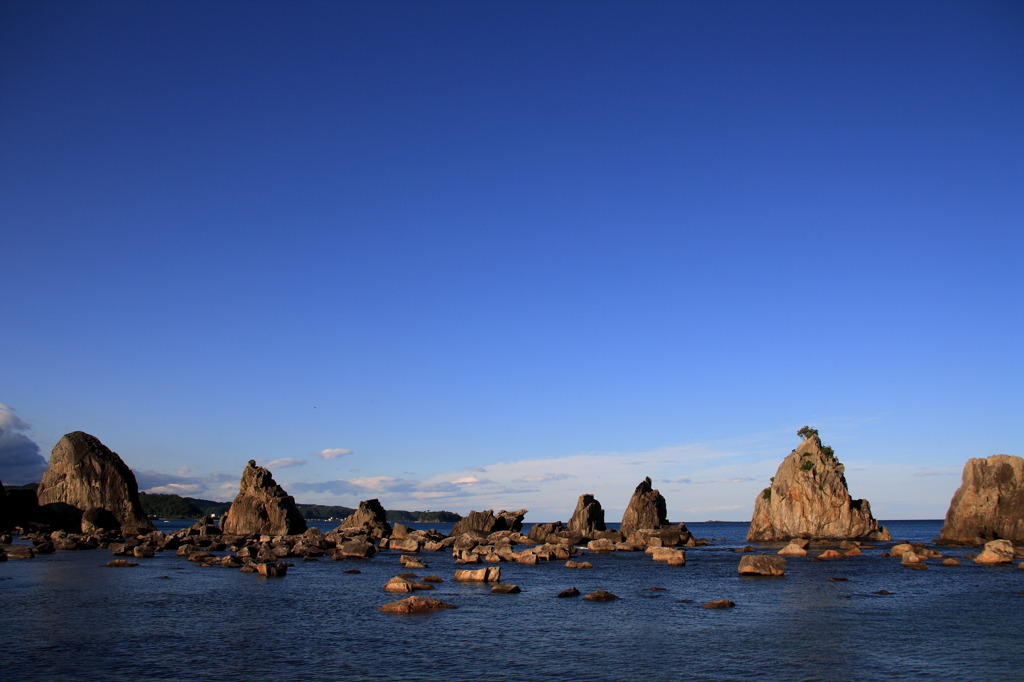 橋杭岩