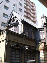 P2246883