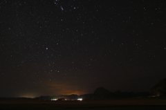 砂漠の星空