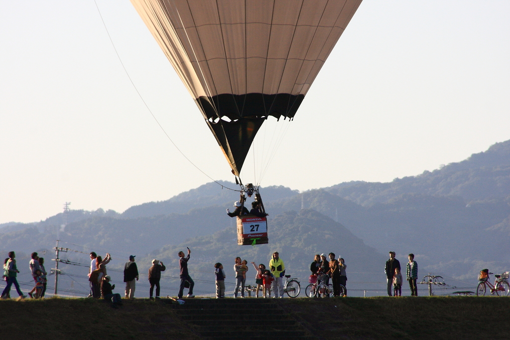 Balloon Fiesta へ行こう！　－HIGH TOUCH!!－