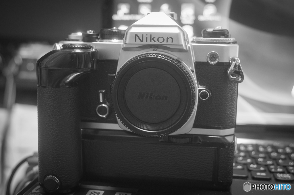Nikon FE+MD-12