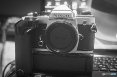 Nikon FE+MD-12