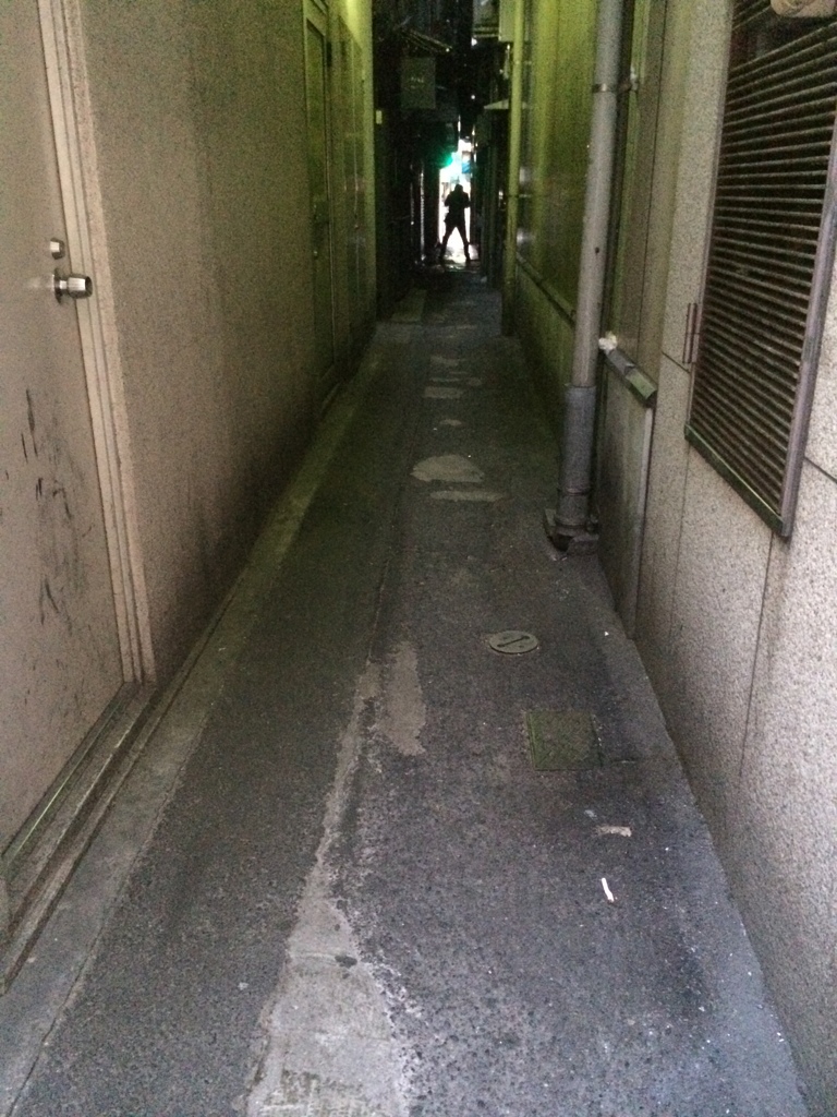 裏路地