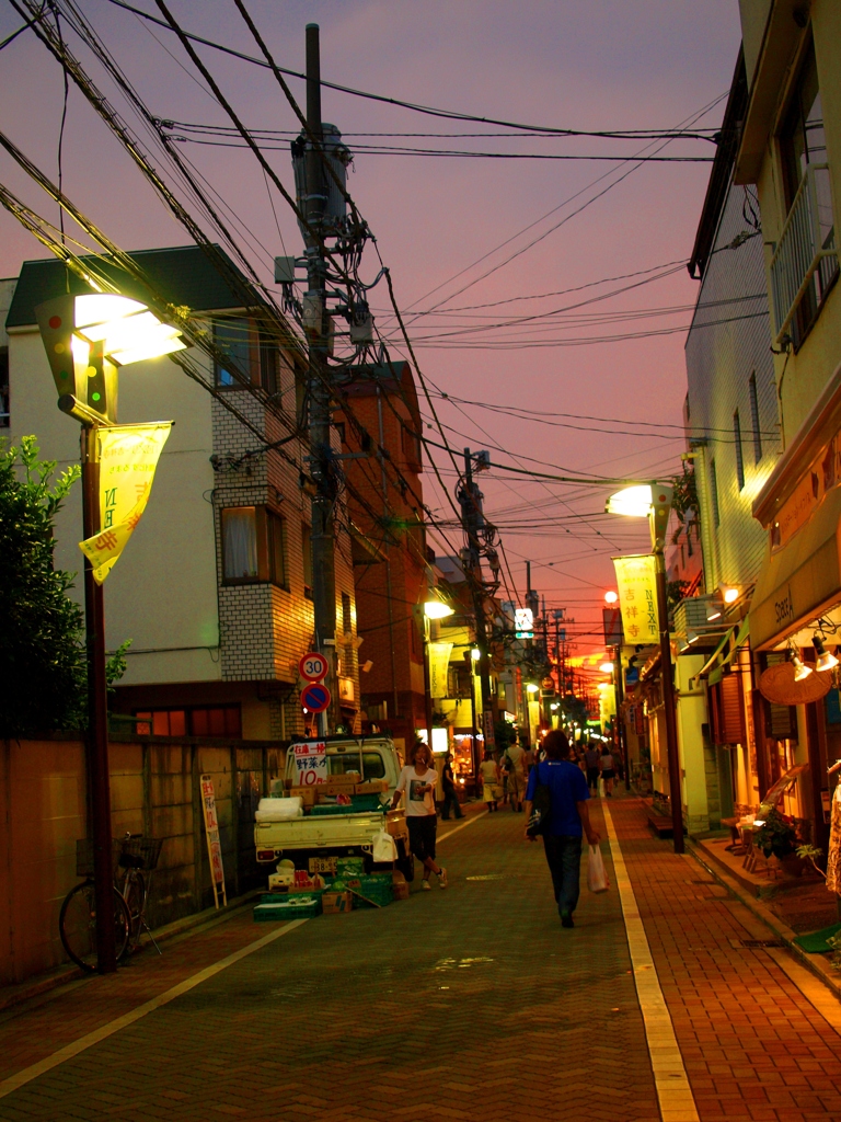 吉祥寺、夏の日暮れ 4