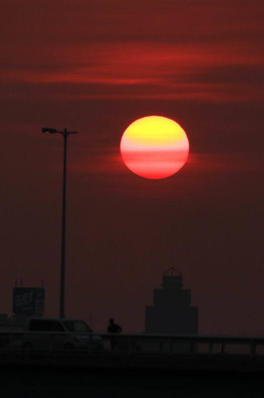 彩色夕陽